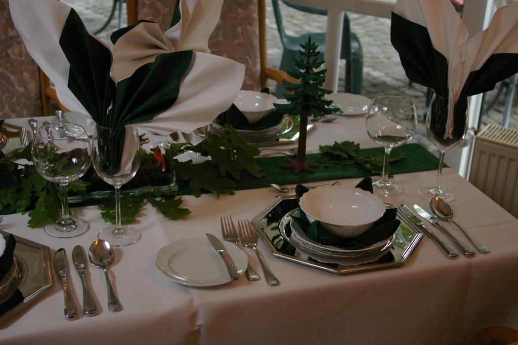 Landhotel Michaelishof Bergen  Bagian luar foto